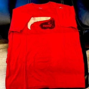 NWOT Puma T-shirt